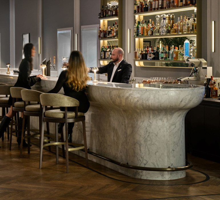 N/5 - THE BAR in St. Moritz, Cocktails & Drinks